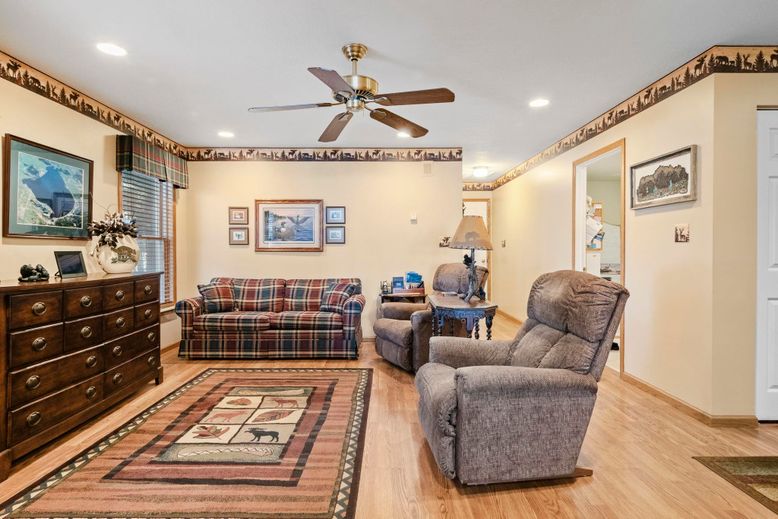Interior, Living room, Recessed Lighting, Wood Texture Flooring
