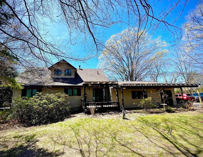 Backyard, Exterior, Facade, Cape Cod