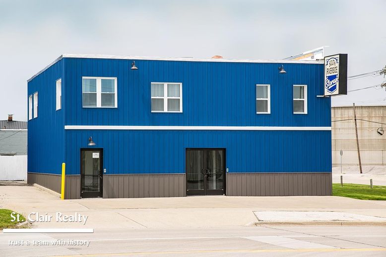 Exterior, Facade, Rowhouse