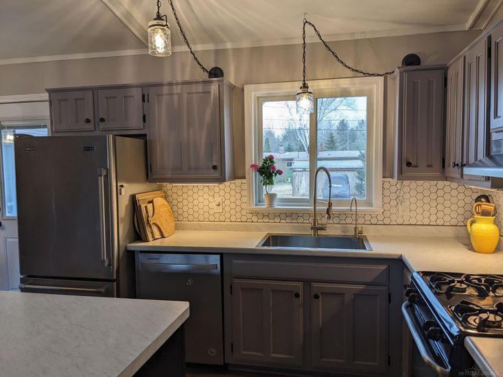 Interior, Kitchen, Pendant Lights, Stainless Steel Appliances