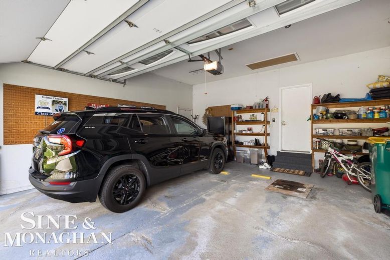 Garage, Interior