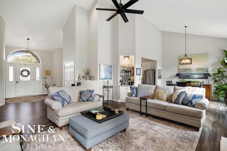 Interior, Kitchen, Living room, Pendant Lights, Stainless Steel Appliances, Wood Texture Flooring