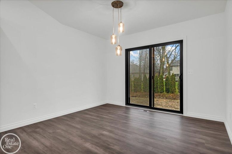 Empty room, Interior, Pendant Lights, Wood Texture Flooring