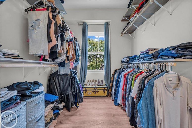 Interior, Walk-in Closets, Wood Texture Flooring