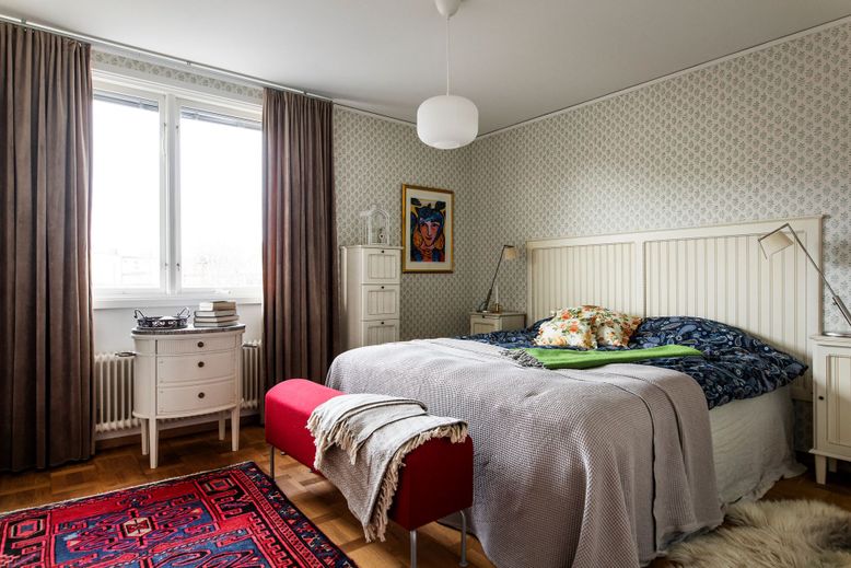Bedroom, Interior, Pendant Lights, Wood Texture Flooring