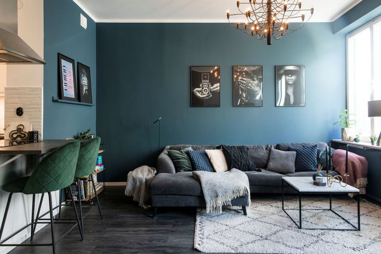 Chandelier, Interior, Living room, Wood Texture Flooring
