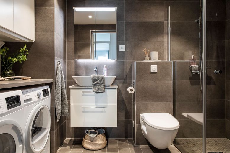 Bathroom, Glass Shower, Interior, Washer