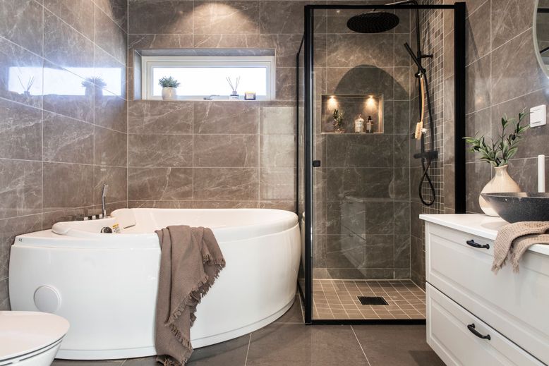 Bathroom, Glass Shower, Interior