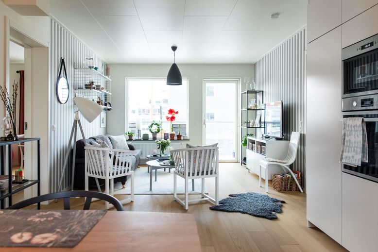 Interior, Living room, Pendant Lights, Wood Texture Flooring