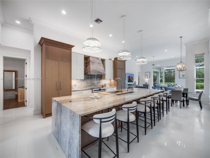 Dining room, Interior, Kitchen, Pendant Lights, Recessed Lighting