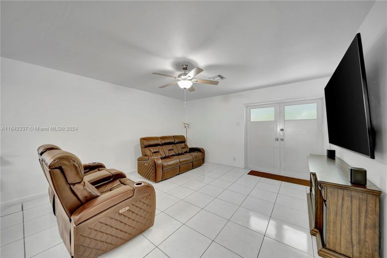 Interior, Living room