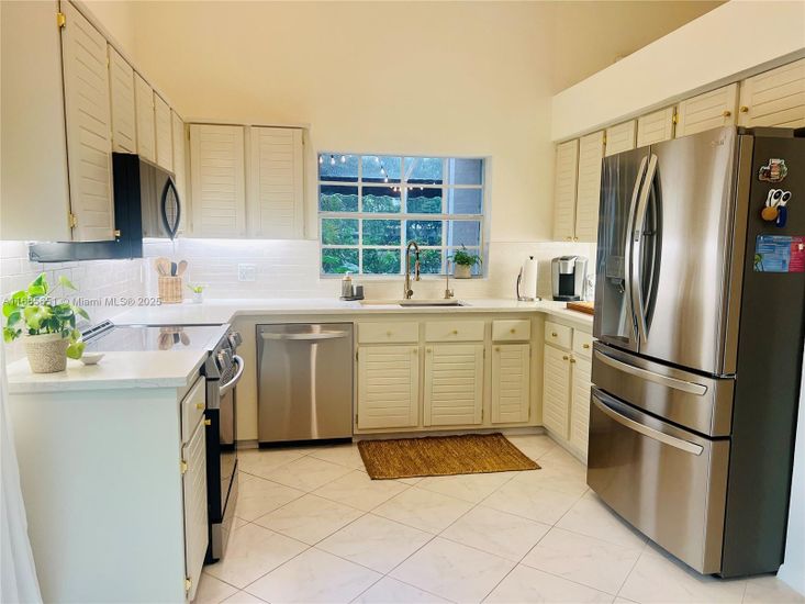 Interior, Kitchen, Marble, Stainless Steel Appliances