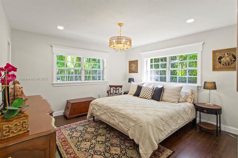 Bedroom, Chandelier, Interior, Recessed Lighting, Wood Texture Flooring