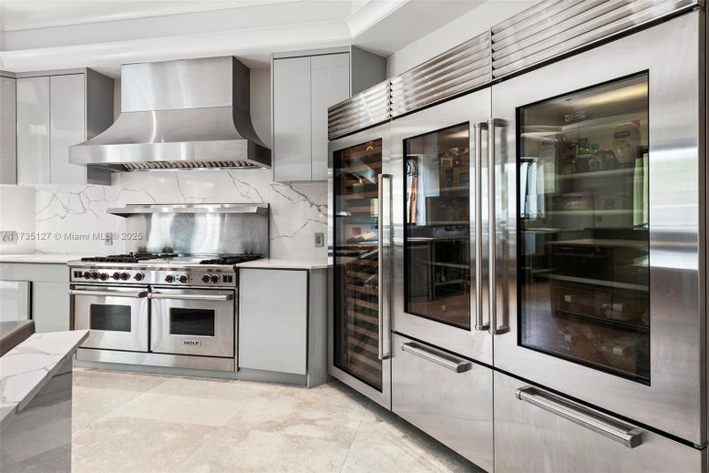 Interior, Kitchen, Stainless Steel Appliances