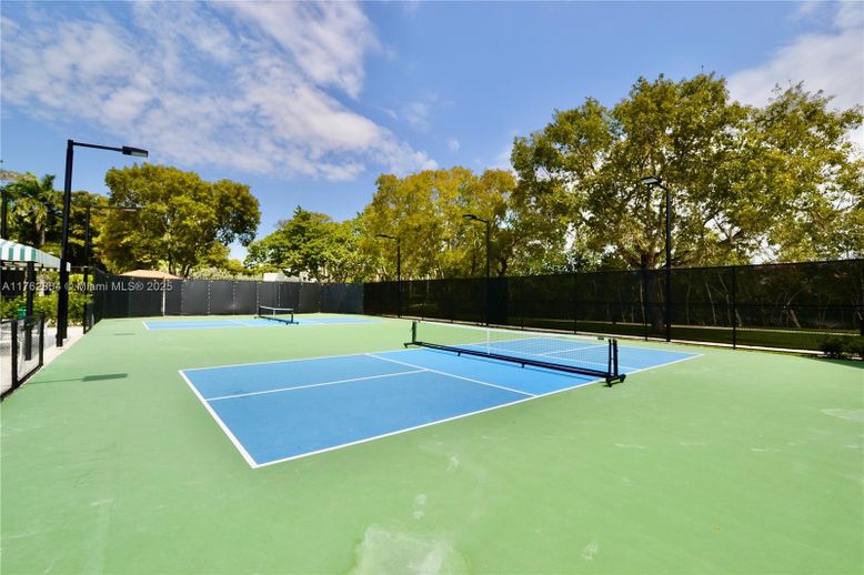 Exterior, Tennis Courts