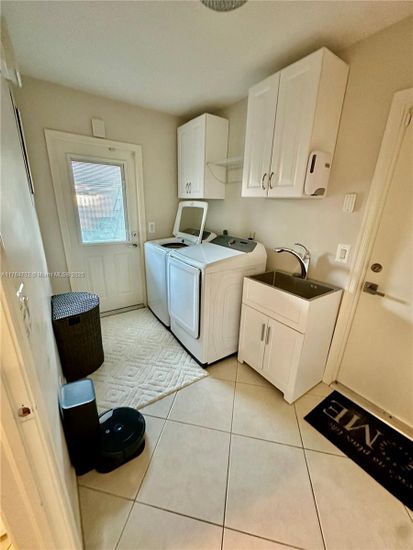 Interior, Washer