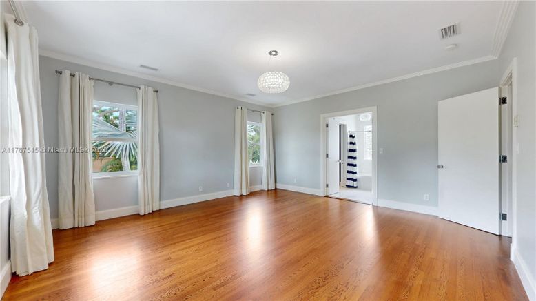 Chandelier, Empty room, Interior, Wood Texture Flooring
