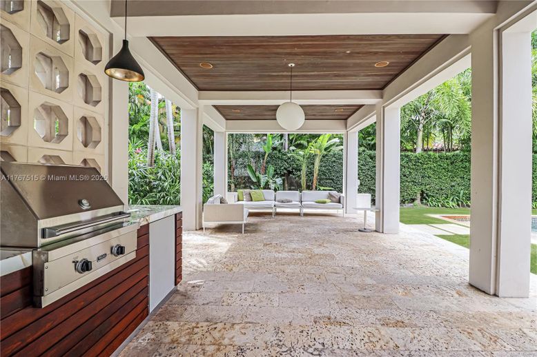 Exterior, Pendant Lights