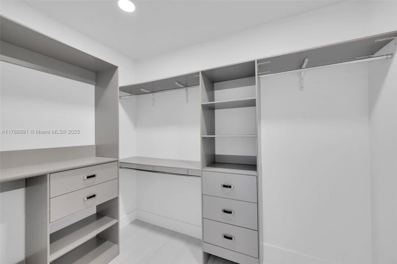 Interior, Recessed Lighting, Walk-in Closets