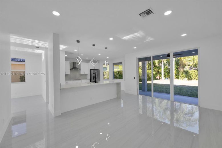 Interior, Kitchen, Pendant Lights, Recessed Lighting