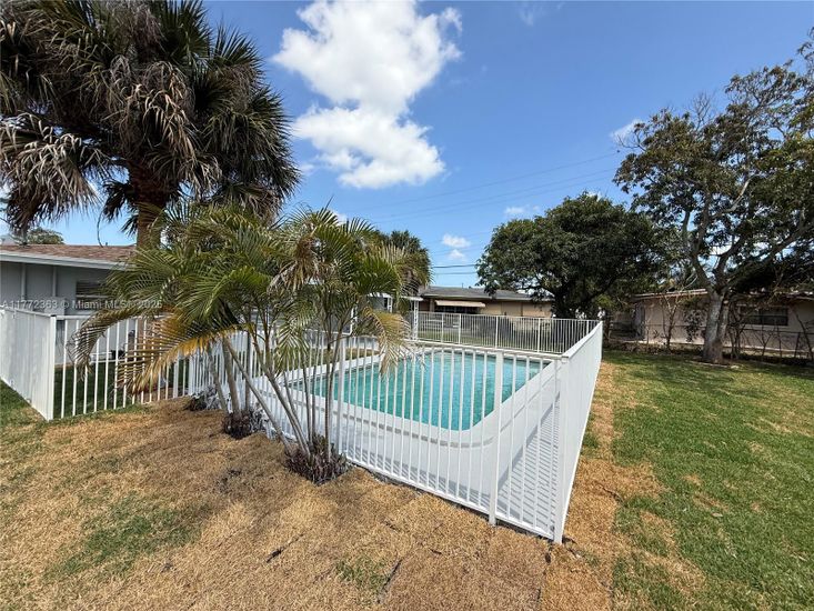 Backyard, Exterior, Pool