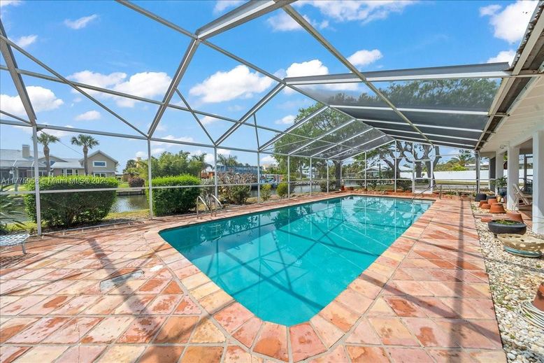Glass Ceilings, Interior, Pool, Sun Room, Water
