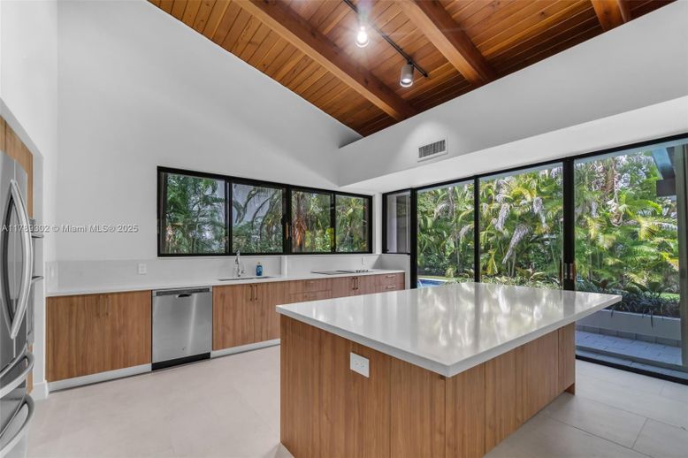 Interior, Kitchen, Stainless Steel Appliances, Wooden Beams, Wooden Ceilings