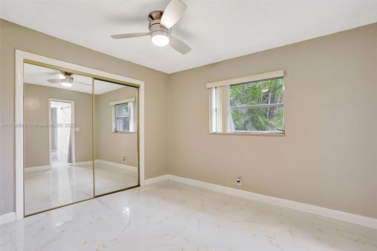 Empty room, Interior, Marble