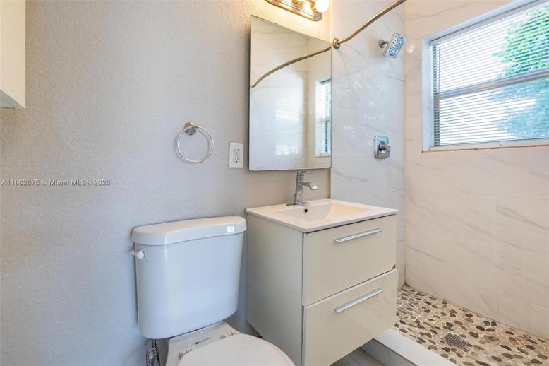 Bathroom, Interior, Marble Walls