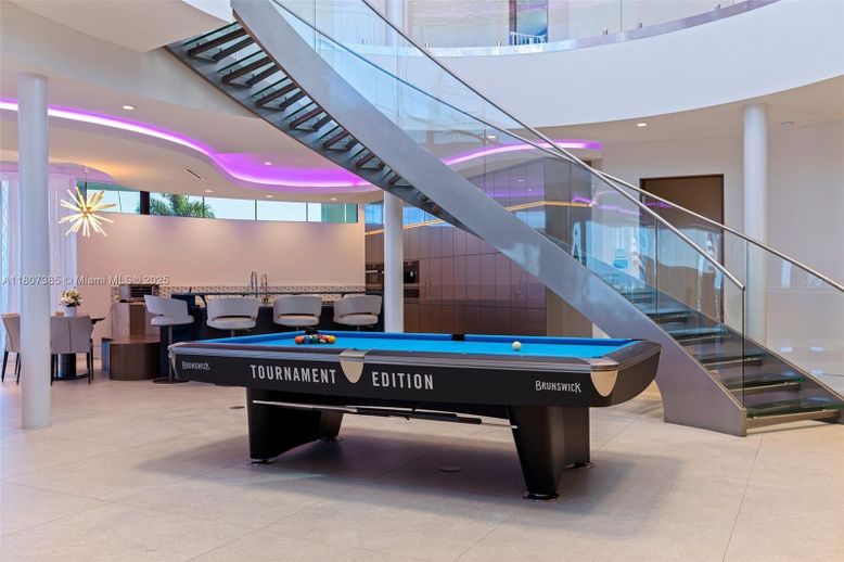 Billiard Table, Game Room, Interior, Recessed Lighting