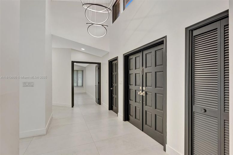 Interior, Pendant Lights, Recessed Lighting