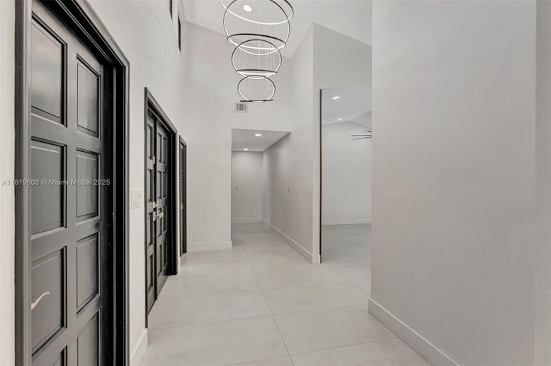 Interior, Pendant Lights, Recessed Lighting