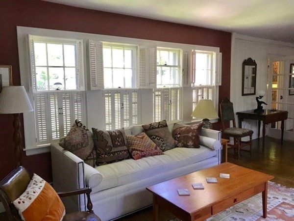 Interior, Wood Texture Flooring, Living room, Piano