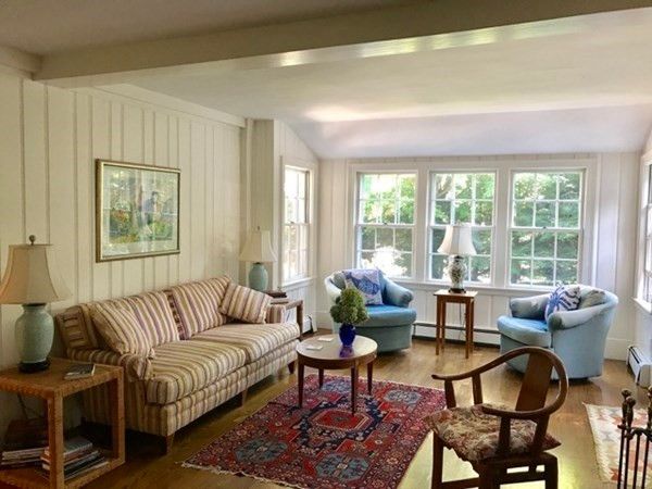 Interior, Wood Texture Flooring, Recessed Lighting, Living room