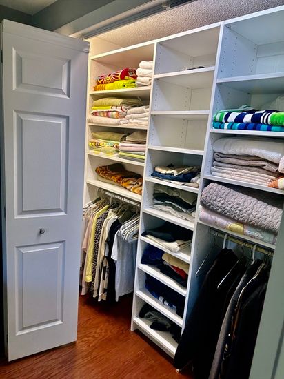 Interior, Walk-in Closets, Wood Texture Flooring