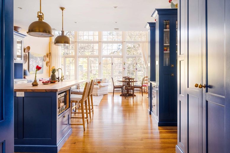 Dining room, Interior, Living room, Pendant Lights, Recessed Lighting, Wood Texture Flooring