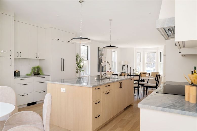 Dining room, Interior, Kitchen, Pendant Lights, Wood Texture Flooring
