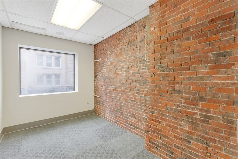 Empty room, Interior, Recessed Lighting, Stone Walls