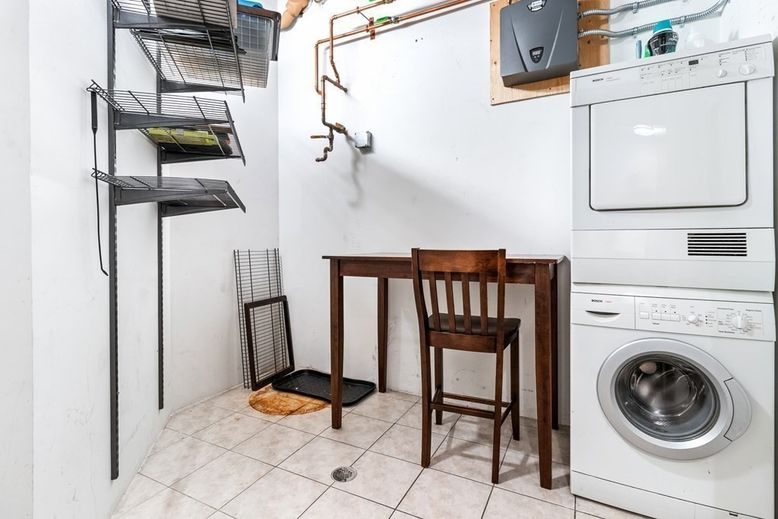 Interior, Utility Closets, Washer