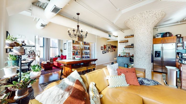 Chandelier, Interior, Living room