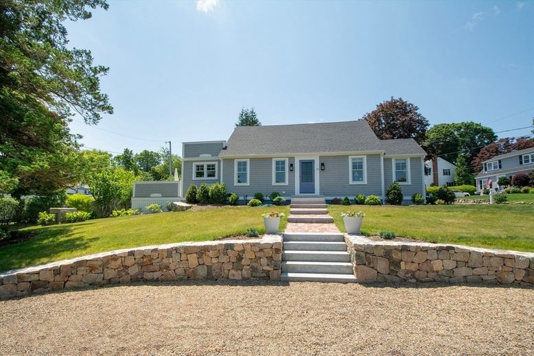 Backyard, Exterior, Facade, Cape Cod