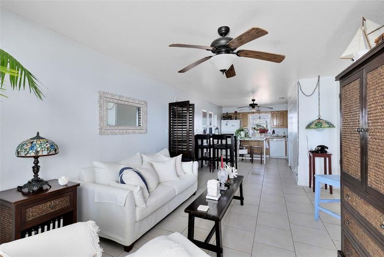 Dining room, Interior, Kitchen, Living room