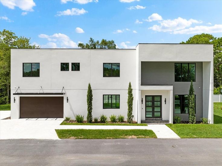 Attached, Exterior, Facade, Modern