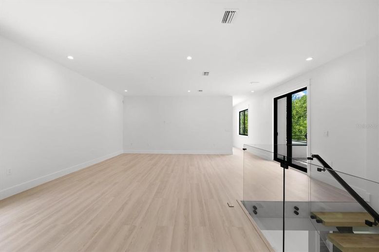 Empty room, Interior, Recessed Lighting, Wood Texture Flooring