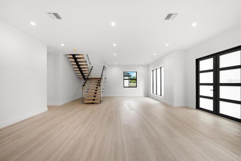 Empty room, Interior, Recessed Lighting, Wood Texture Flooring