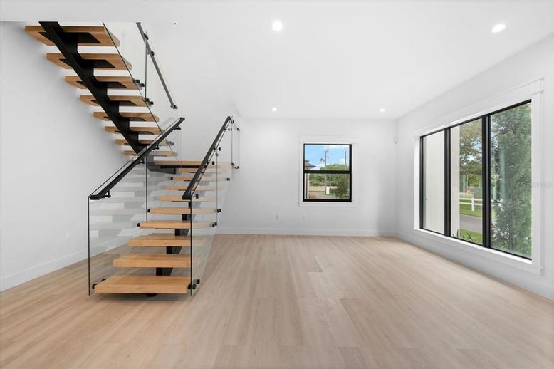 Empty room, Interior, Recessed Lighting, Wood Texture Flooring