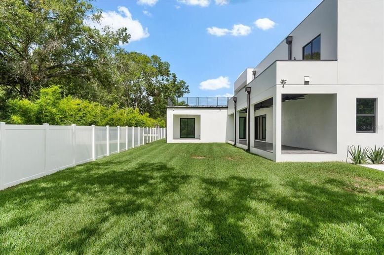 Backyard, Exterior