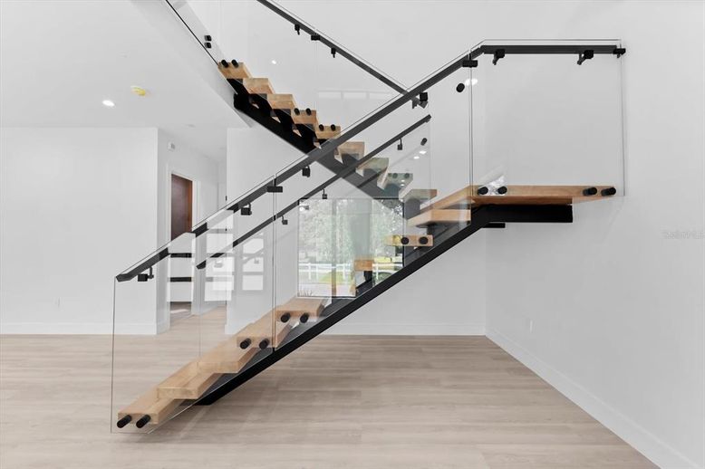 Interior, Recessed Lighting, Wood Texture Flooring