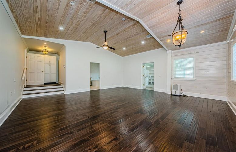 Empty room, Interior, Pendant Lights, Recessed Lighting, Wooden Ceilings, Wood Texture Flooring