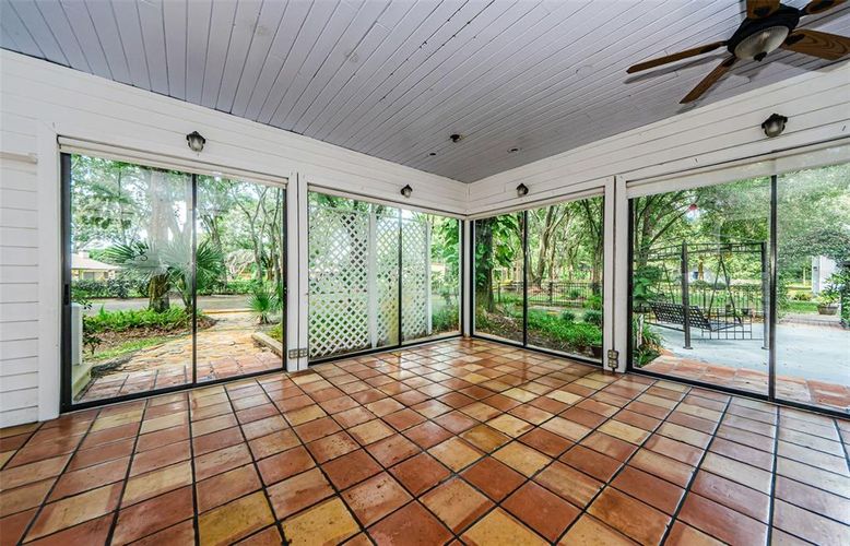 Empty room, Interior, Sun Room